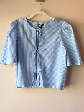 Ann Taylor Striped Tie Front Top 100% Cotton New Without Tags Size Medium